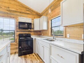 157 Hill Country Cabin Ln in Harper, TX - Building Photo - Building Photo