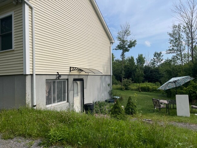 12 Peregrine Way, Unit apartment in Ithaca, NY - Building Photo - Building Photo