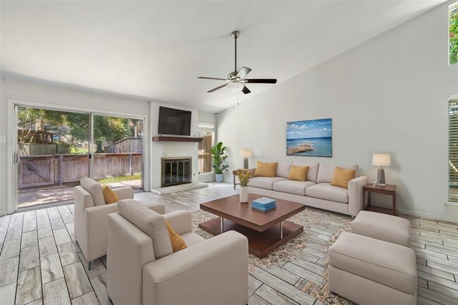 1003 Solano Dr in Austin, TX - Building Photo - Building Photo