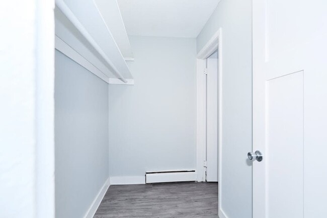 Parkline Flats in Minneapolis, MN - Building Photo - Building Photo