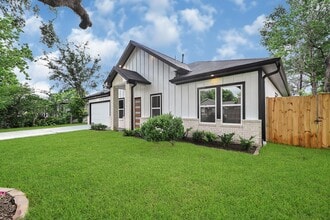 5731 Belvedere Dr in Houston, TX - Building Photo - Building Photo