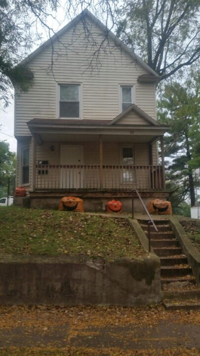 38 Quimby St NE in Grand Rapids, MI - Foto de edificio