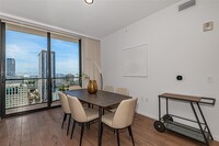 398 NE 5th St, Unit 2001 in Miami, FL - Building Photo - Building Photo