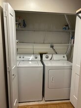 2250 NW 58th St, Unit 204 in Seattle, WA - Building Photo - Building Photo