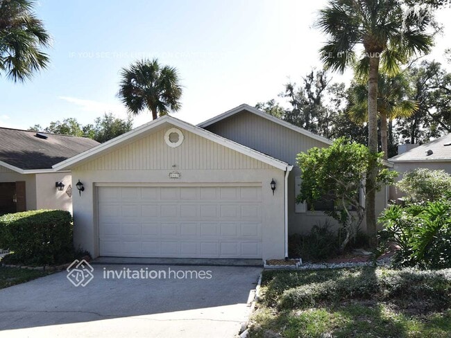 property at 1463 Oak Pl