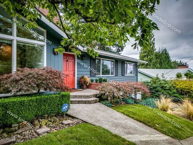 3235 SW Gale Ave in Portland, OR - Building Photo - Building Photo