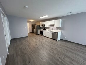 58-60 Morning Dr in Brownsville, TN - Building Photo - Building Photo