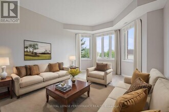 190 Rustic Hills Crescent in Ottawa, ON - Building Photo - Building Photo