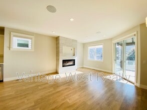 12840-12840 Stillwater Ct in Lake Country, BC - Building Photo - Building Photo