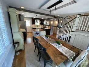 40 Keeher Ave in Newport, RI - Building Photo - Building Photo