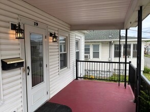 19 Dott Ave in Albany, NY - Building Photo - Building Photo