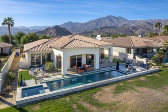 80396 Hermitage in La Quinta, CA - Foto de edificio - Building Photo