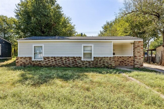 property at 1006 SE 51st St