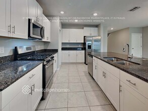 9421 Lemon Drop Lp in Sun City Center, FL - Building Photo - Building Photo