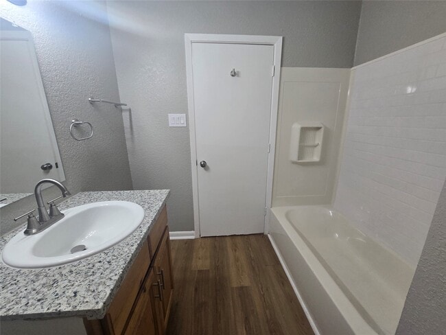 4217 Sealy Ave in Galveston, TX - Building Photo - Building Photo