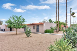 6724 W Palmaire Ave in Glendale, AZ - Building Photo - Building Photo