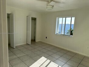 4854 NW 7th St in Miami, FL - Building Photo - Building Photo