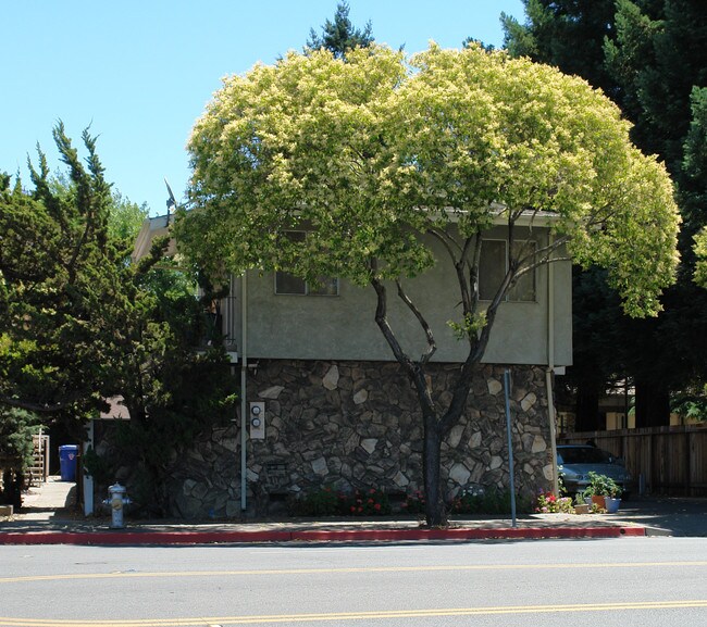 1432-1436 Jefferson St in Napa, CA - Foto de edificio - Building Photo