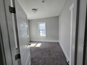 309 E 11th St in Davenport, IA - Building Photo - Building Photo