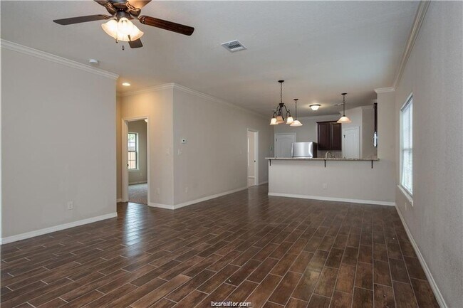 304 Cooner St, Unit B in College Station, TX - Building Photo - Building Photo