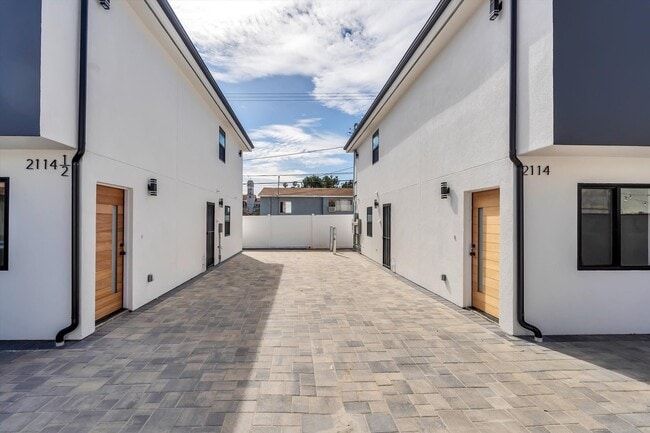 2114 E 2nd St in Los Angeles, CA - Building Photo - Building Photo