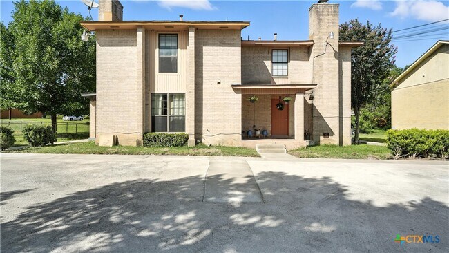 1024 Mission Dr in New Braunfels, TX - Building Photo - Building Photo