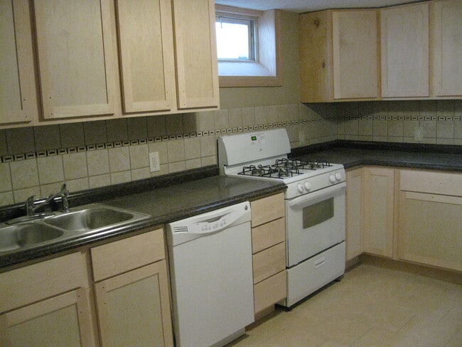 2701 Delaware St SE in Minneapolis, MN - Foto de edificio - Building Photo