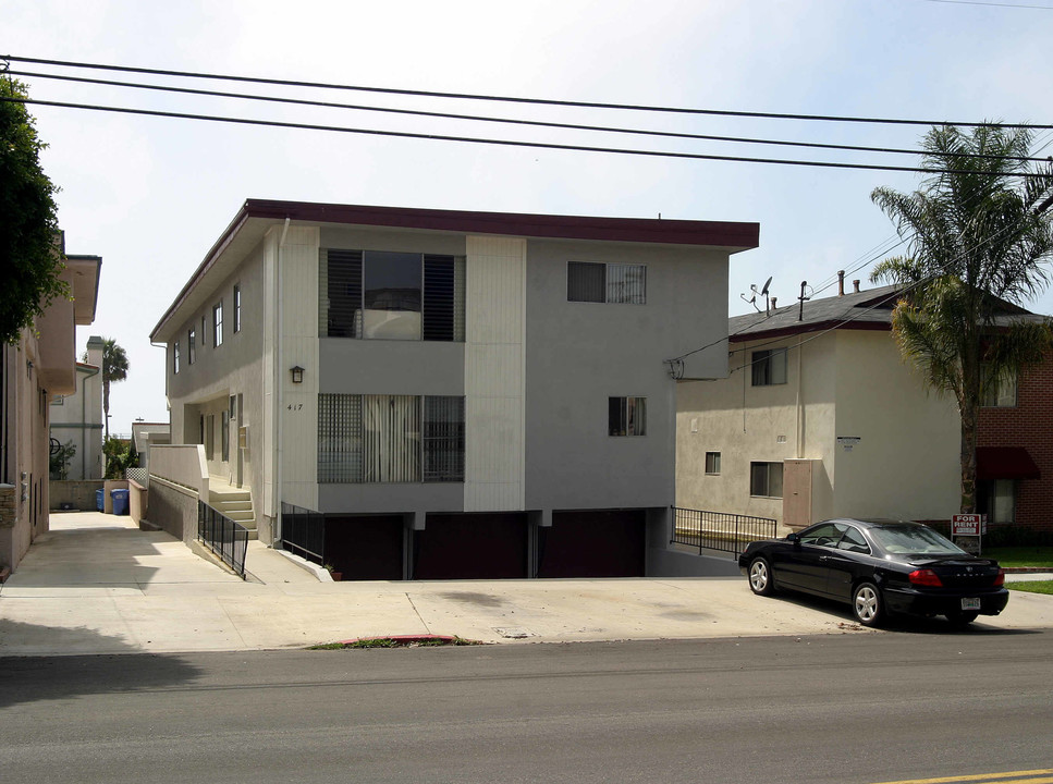 417 N Broadway in Redondo Beach, CA - Building Photo