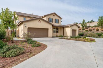 6807 Rangeley Wy in Jurupa Valley, CA - Building Photo - Building Photo