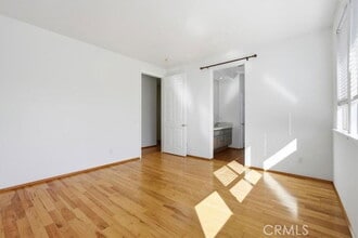 3670 El Encanto Dr in Calabasas, CA - Building Photo - Building Photo