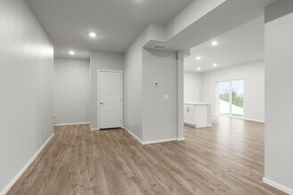 3211 N McKinnon Rd in Spokane, WA - Building Photo - Building Photo