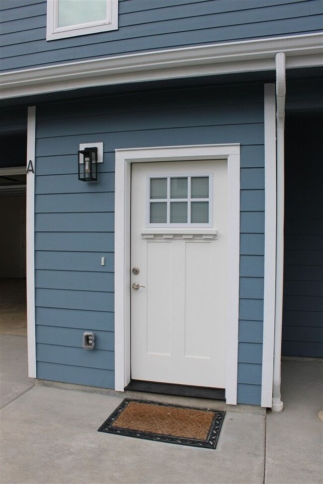 1024 N 8th St in Mount Vernon, WA - Building Photo - Building Photo