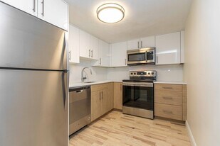 277 Beacon St, Unit #1 in Somerville, MA - Building Photo