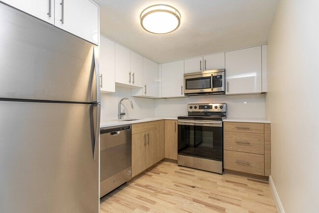277 Beacon St, Unit #1