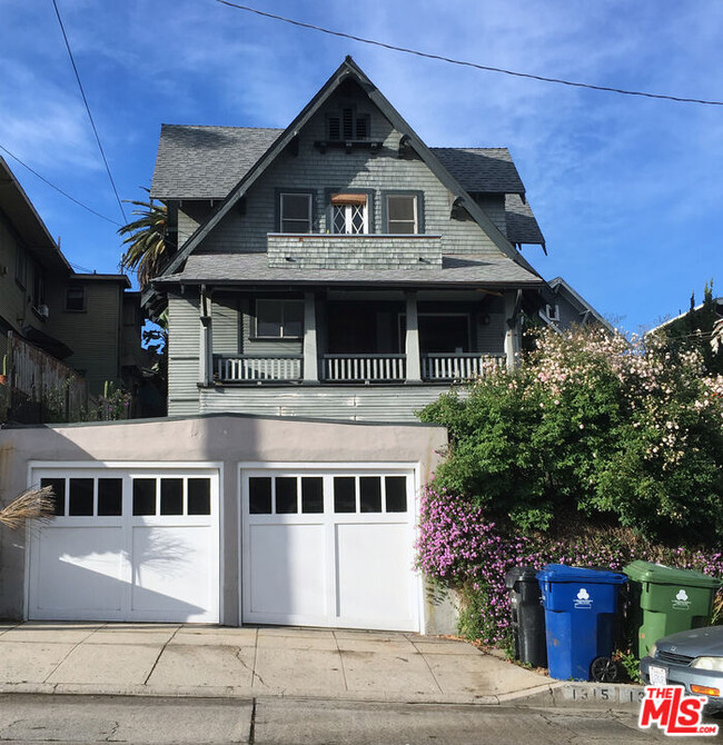 1315 1/2 Kellam Ave in Los Angeles, CA - Building Photo - Building Photo