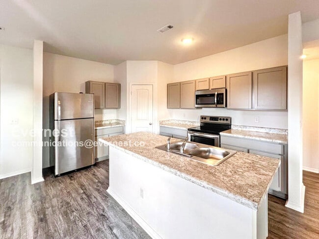 5125 Red Fox Trl in Bauxite, AR - Building Photo - Building Photo