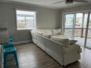 519 Canal Dr, Unit 2 in Carolina Beach, NC - Building Photo - Building Photo
