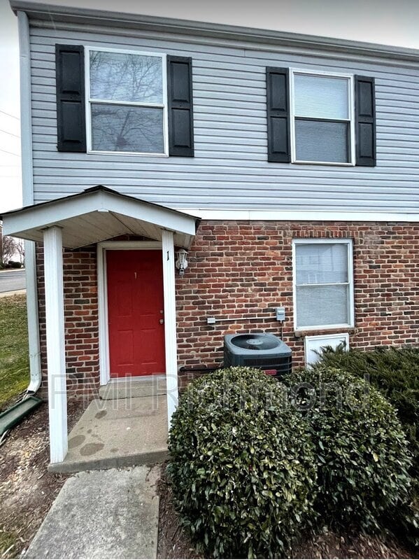 property at 3514 E Richmond Rd