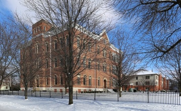 Huffman Place in Dayton, OH - Building Photo - Building Photo