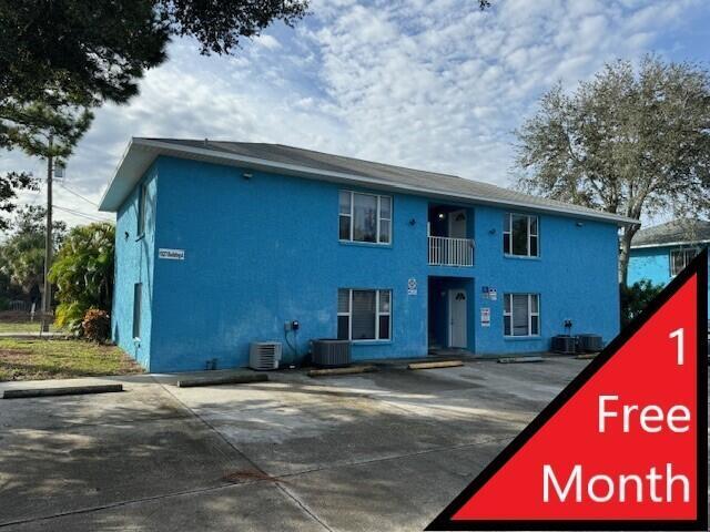 1527 Schoolhouse St in Merritt Island, FL - Building Photo