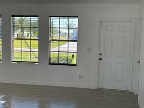 305 NE 23rd St in Cape Coral, FL - Building Photo - Building Photo