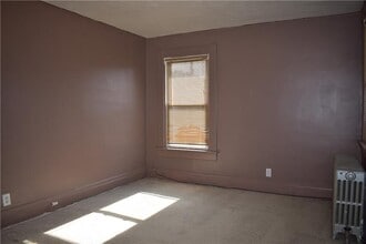 638 Pittsburgh St in Springdale, PA - Building Photo - Building Photo