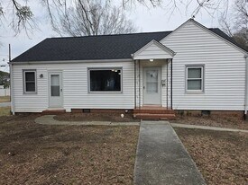 202 N Merritt Ave in Salisbury, NC - Building Photo