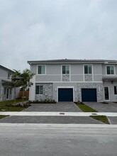 679 SE 13th St Cir in Homestead, FL - Building Photo - Building Photo