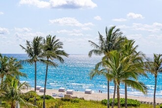 1000 S Ocean Blvd in Boca Raton, FL - Building Photo - Building Photo