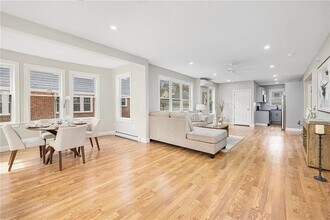 146 Evergreen St in Providence, RI - Foto de edificio - Building Photo