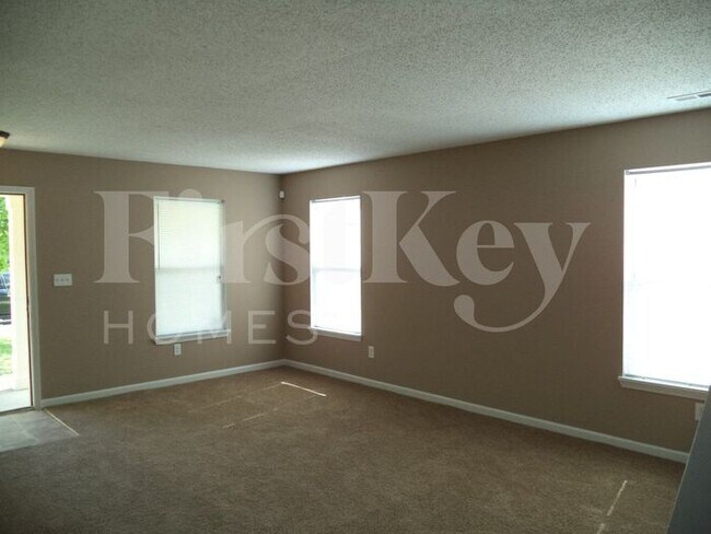 10746 Sterling Apple Dr in Indianapolis, IN - Building Photo - Building Photo