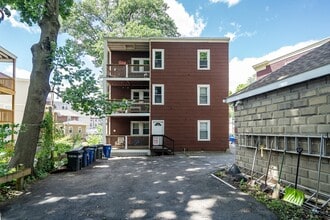 33 Wilson Park, Unit 2 in Boston, MA - Building Photo - Building Photo