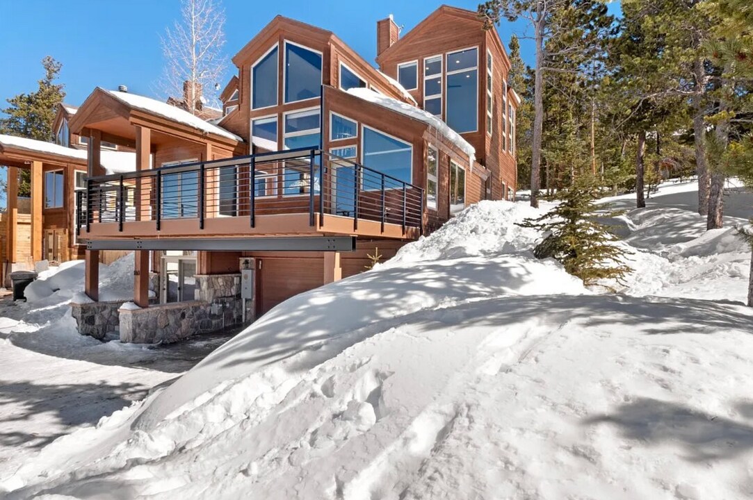 160 Fuller Placer Rd in Breckenridge, CO - Building Photo