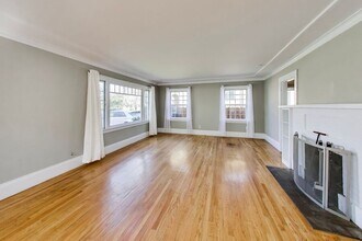 150 16th Ave in San Mateo, CA - Building Photo - Building Photo